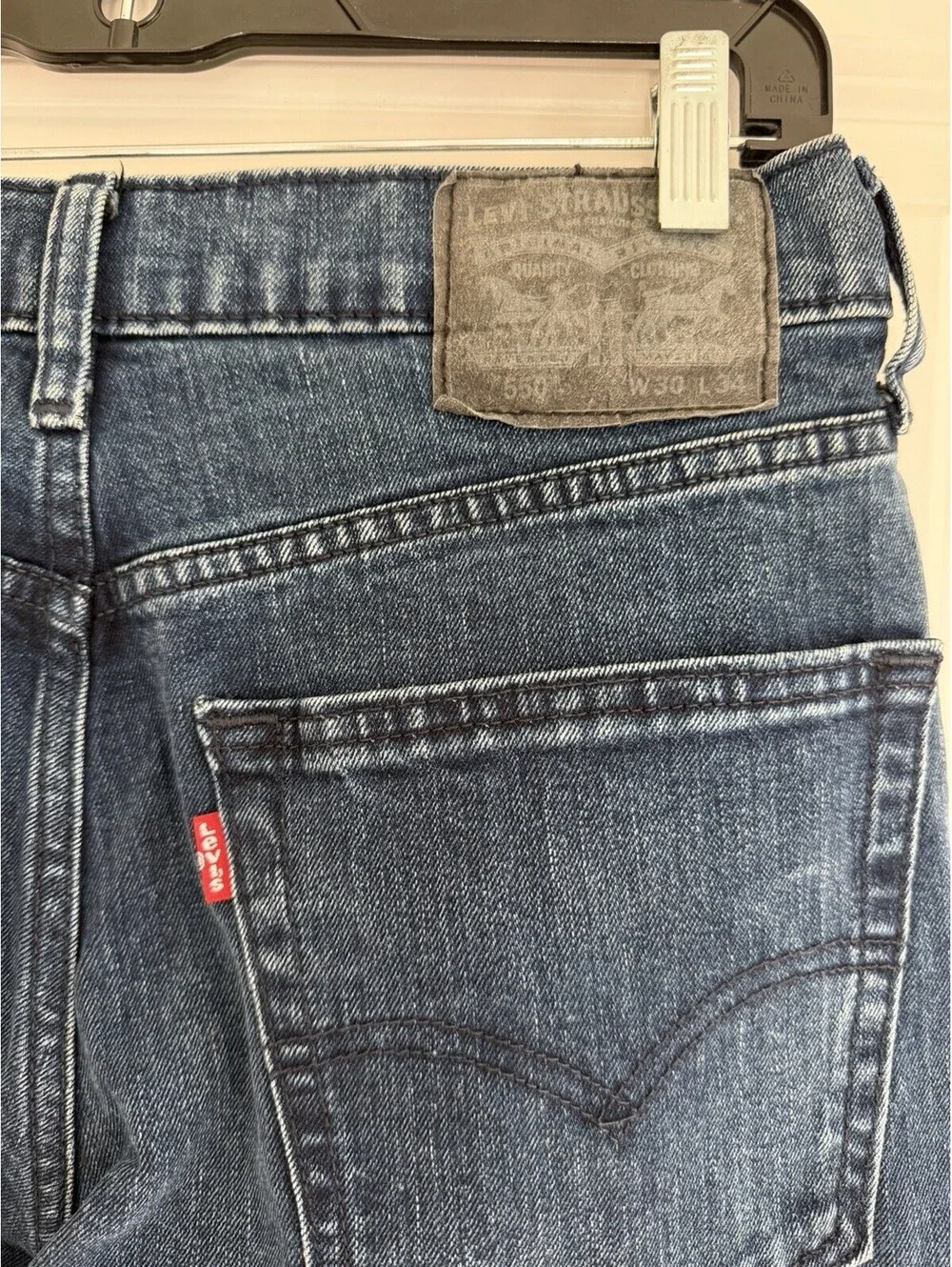 Levis 550 Relaxed Fit Jeans 30x32 Tapered Leg Dark Blue 90s Unisex